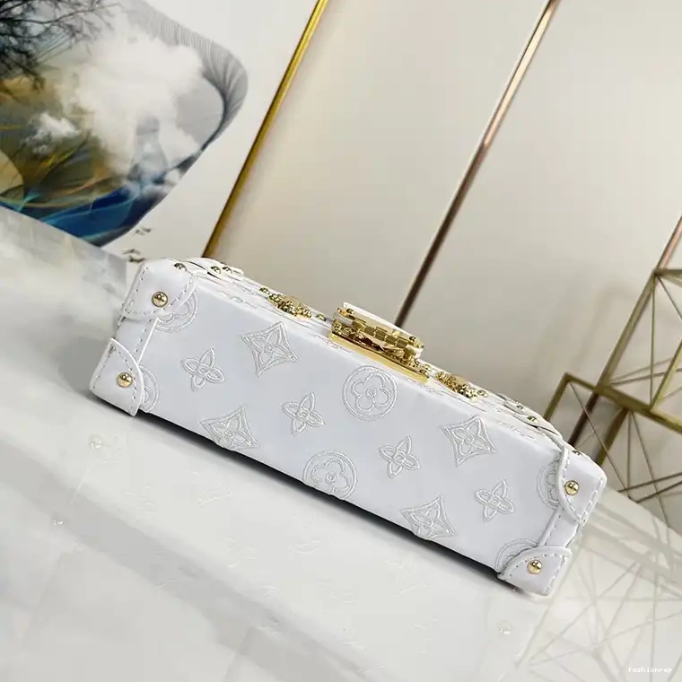 Fashionrepsfam ru Bag LV 2304DJ0060 0810